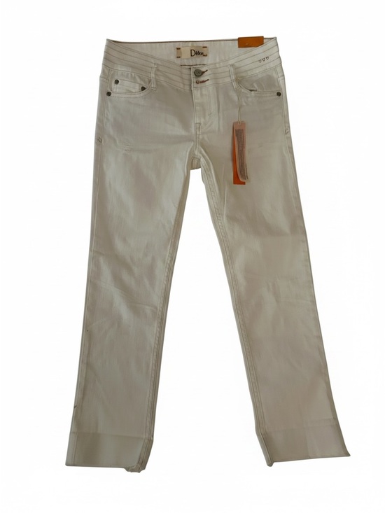 Dittos Denim - Dittos White High-Rise Jeans with Contrast Stitching